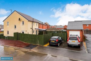 Garage/Parking- click for photo gallery